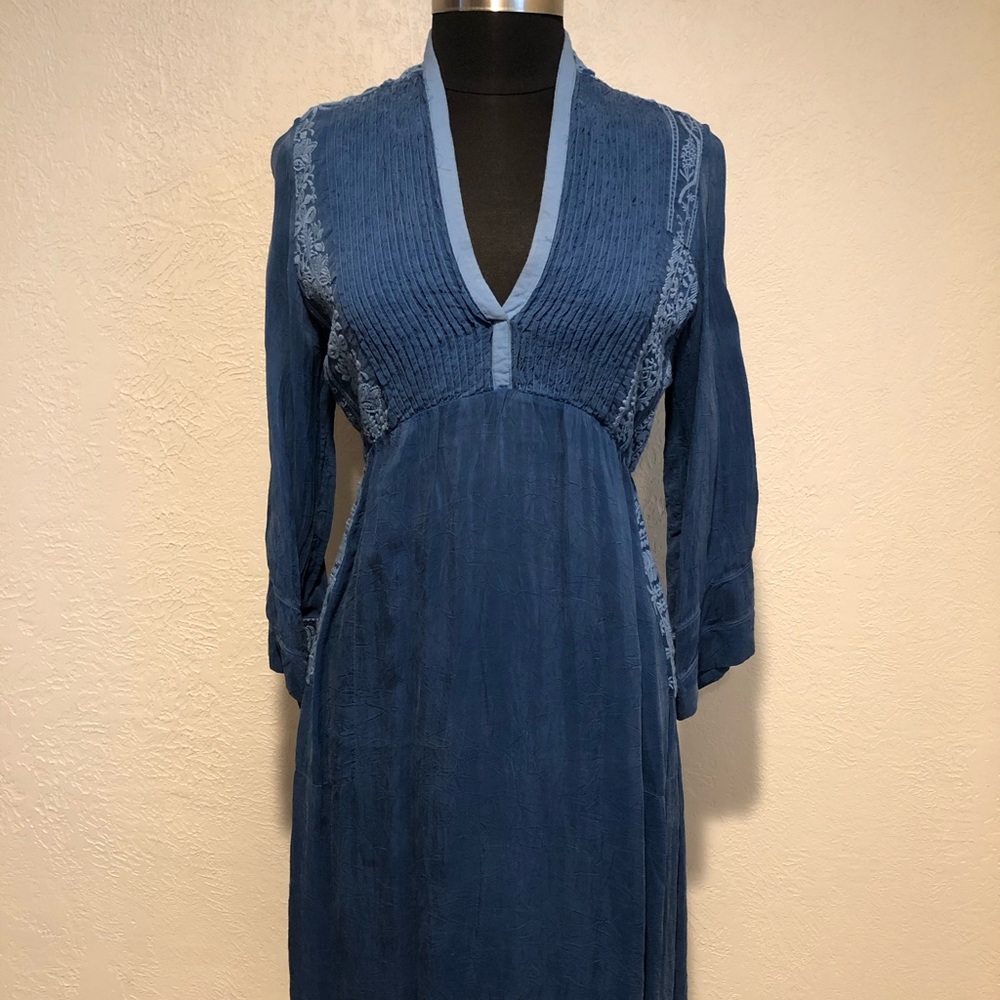 Blue lined Johnny Was dress